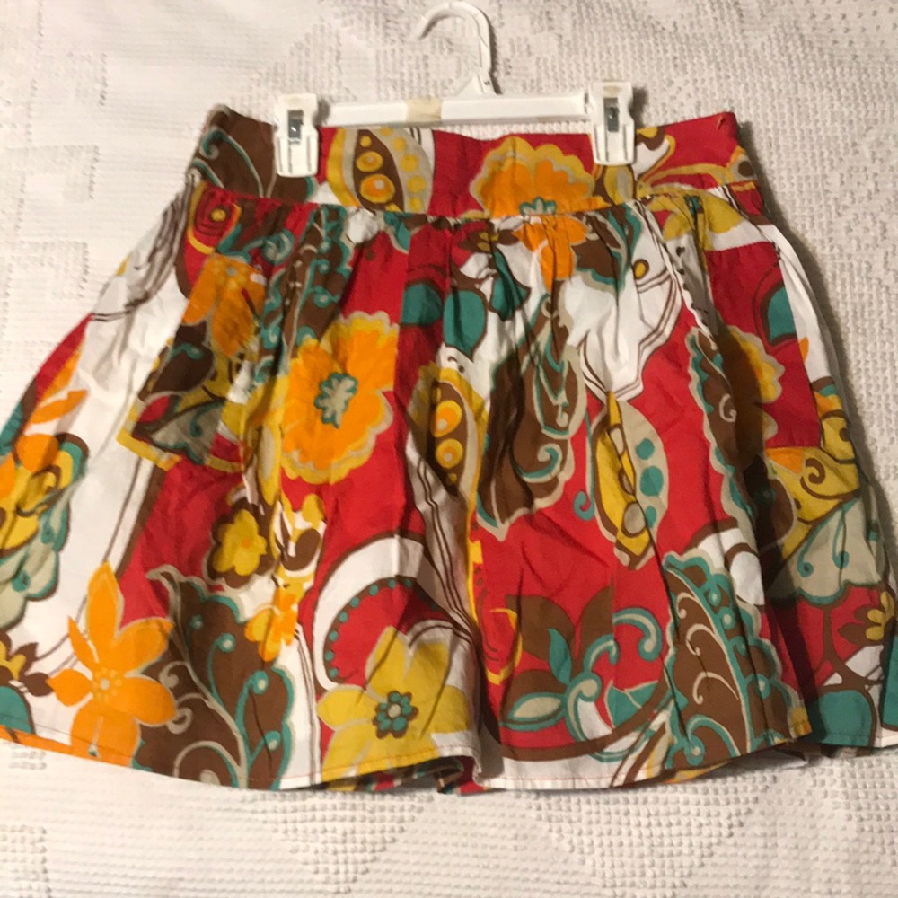 🔵Forever 21 Fall Floral Skirt Size Medium